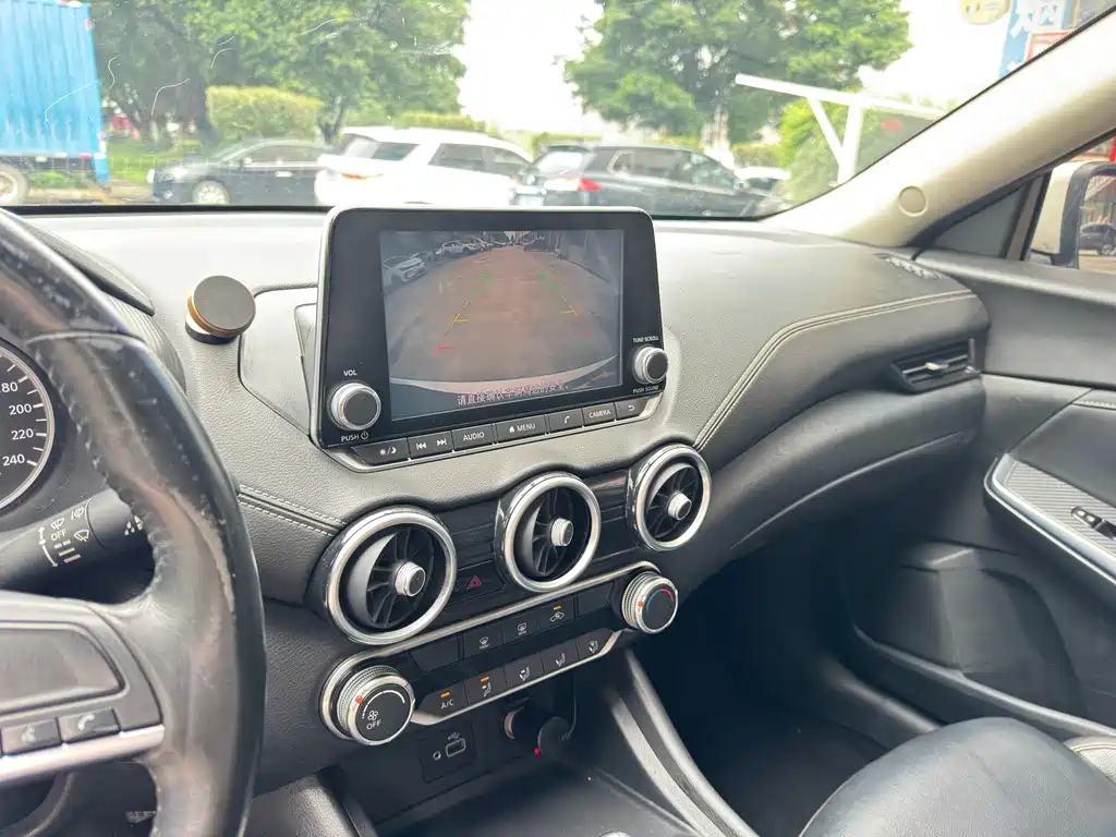 Nissan Sylphy — миниатюра 7