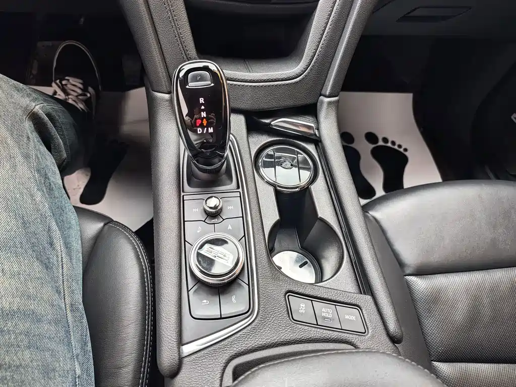 Cadillac XT5 — миниатюра 13