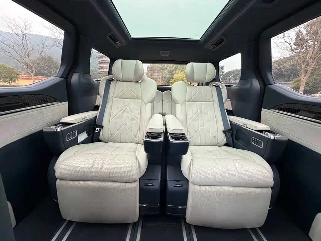 ZEEKR EXTREME KRYPTON 009