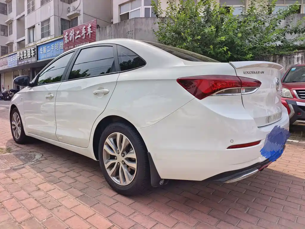 Buick Excelle — миниатюра 7