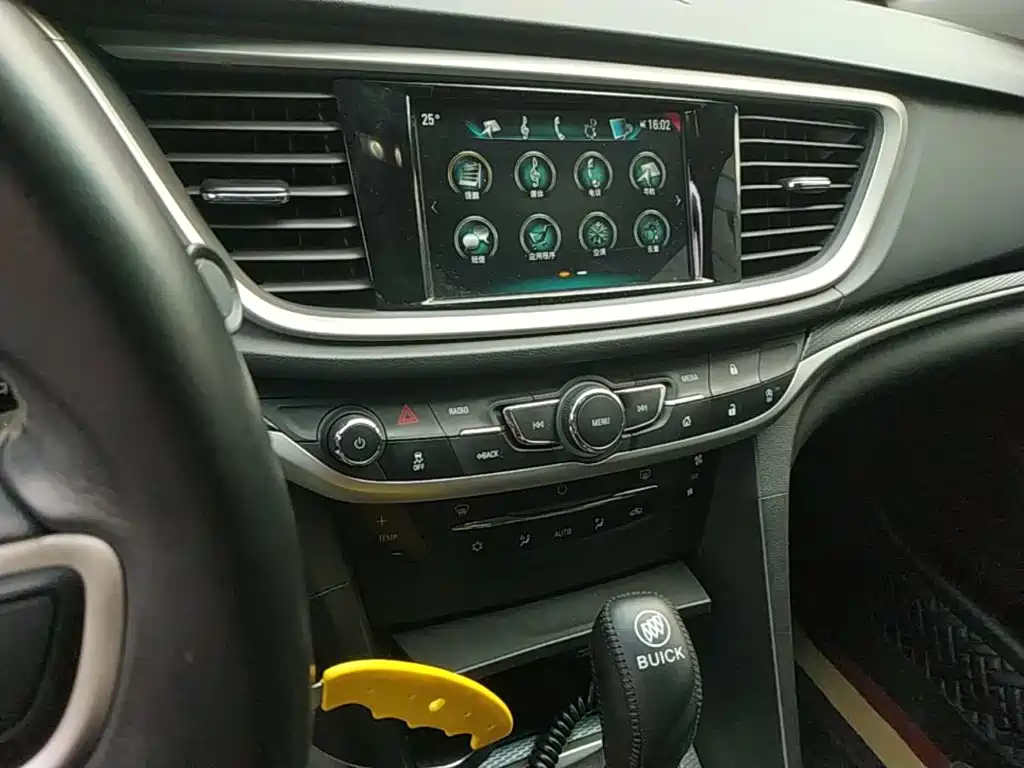 Buick Excelle — миниатюра 13