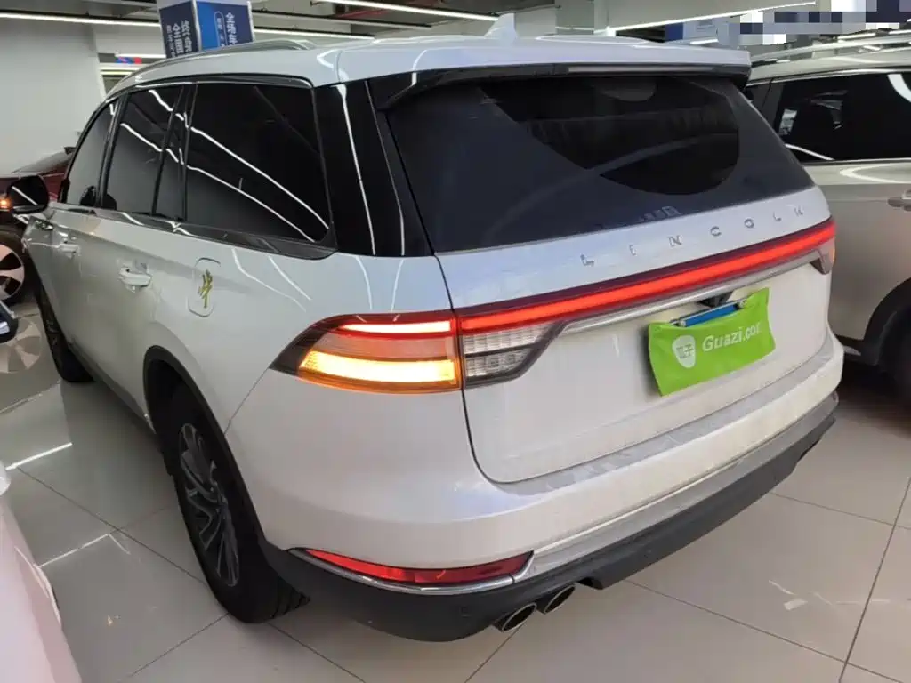 Lincoln Aviator (Import) — миниатюра 5