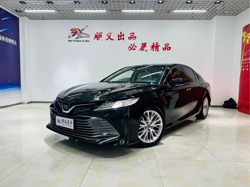 Toyota Camry 2019