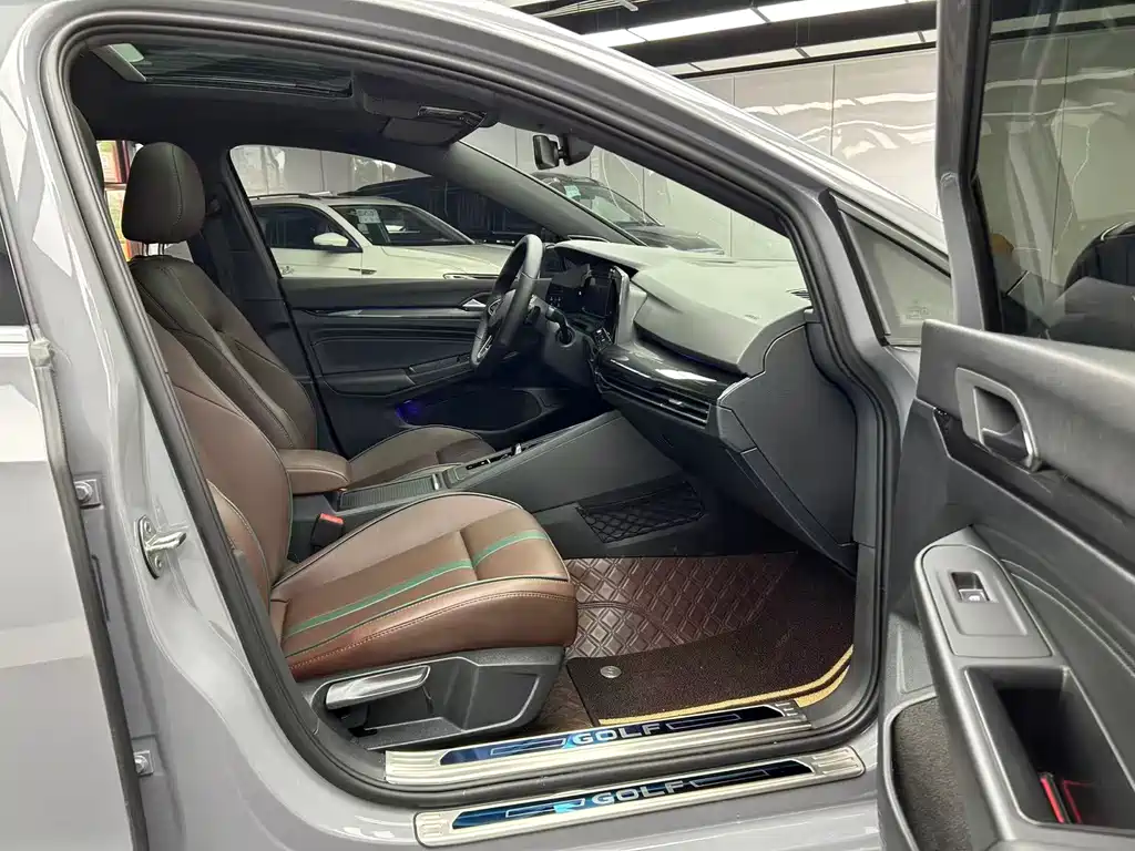 Volkswagen Golf — миниатюра 21