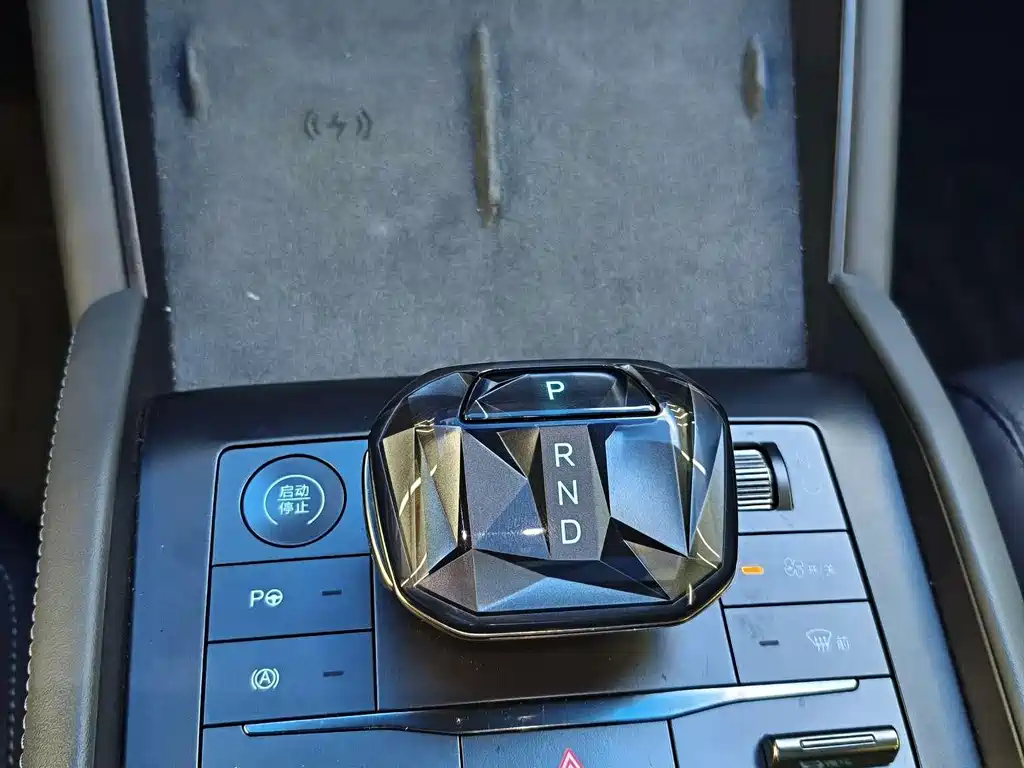 BYD Qin L — миниатюра 11
