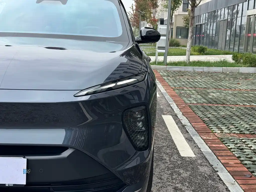 NIO ES8 — миниатюра 4