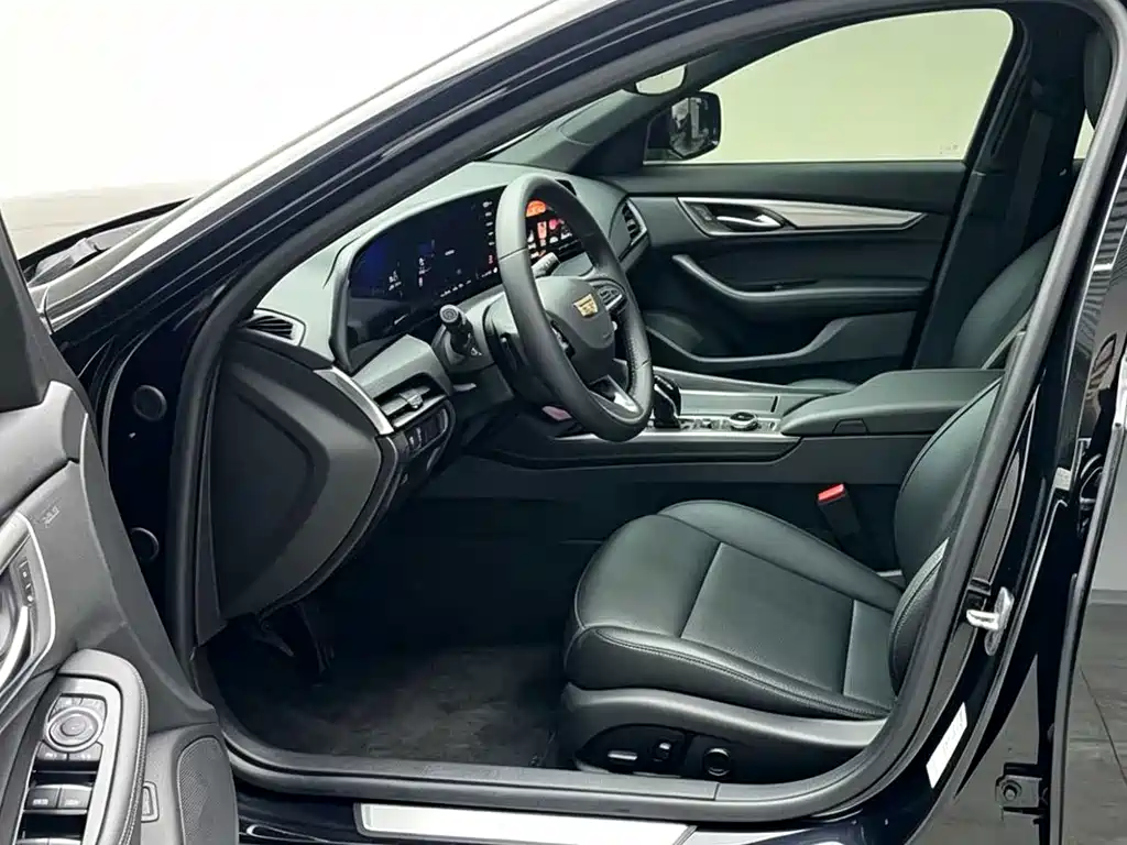 Cadillac CT5 — миниатюра 3