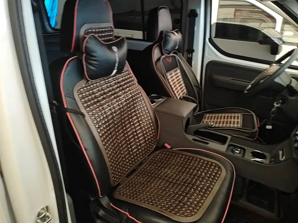 Wuling Yangguang — миниатюра 25