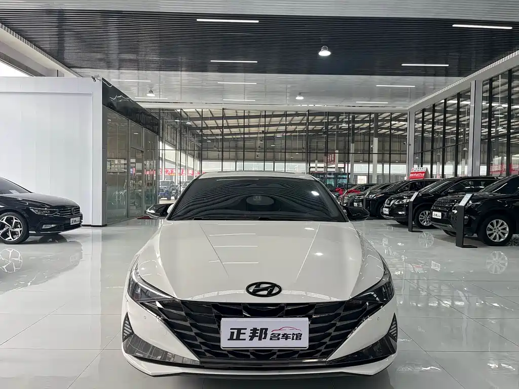 Hyundai Elantra — миниатюра 2