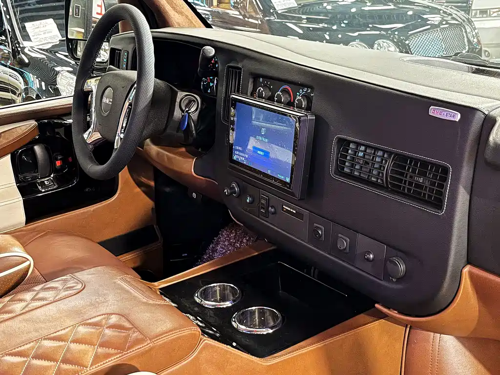 GMC Savana 5.3L 1500 4WD Collection Edition, фото 10