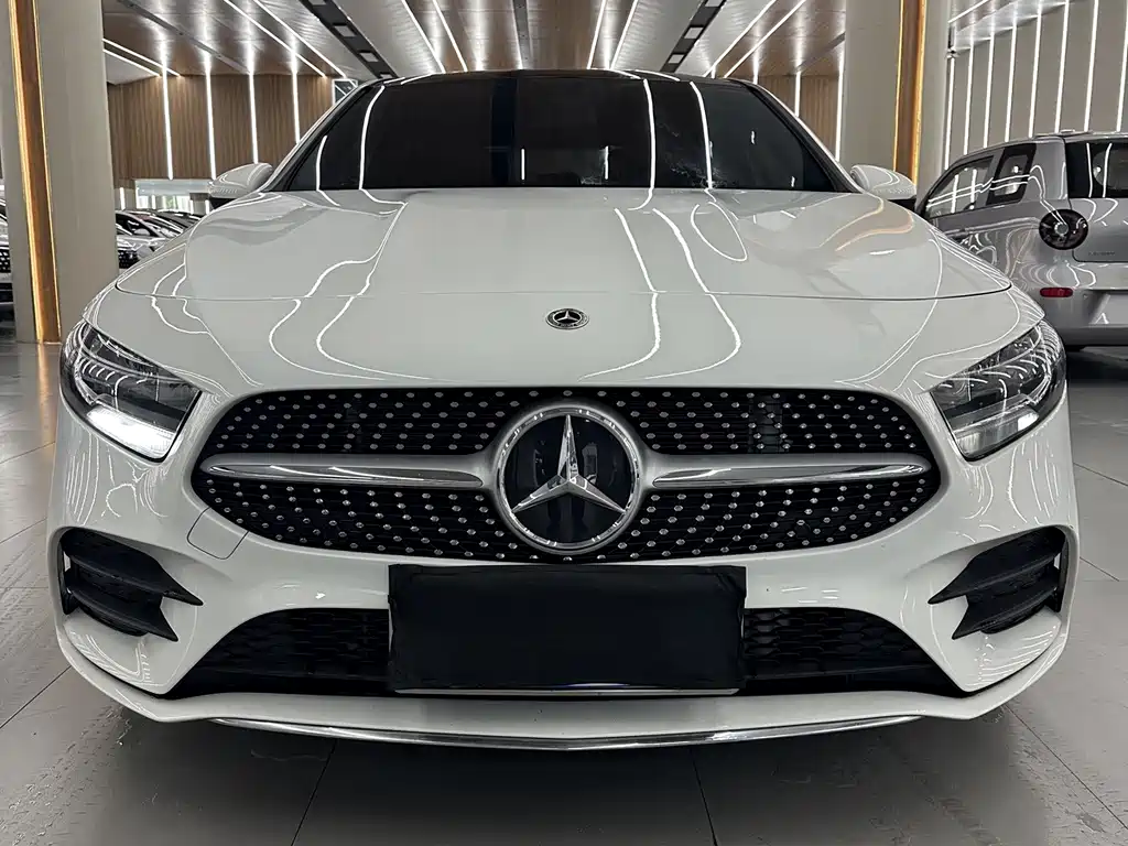 Mercedes-Benz A-Class — миниатюра 2