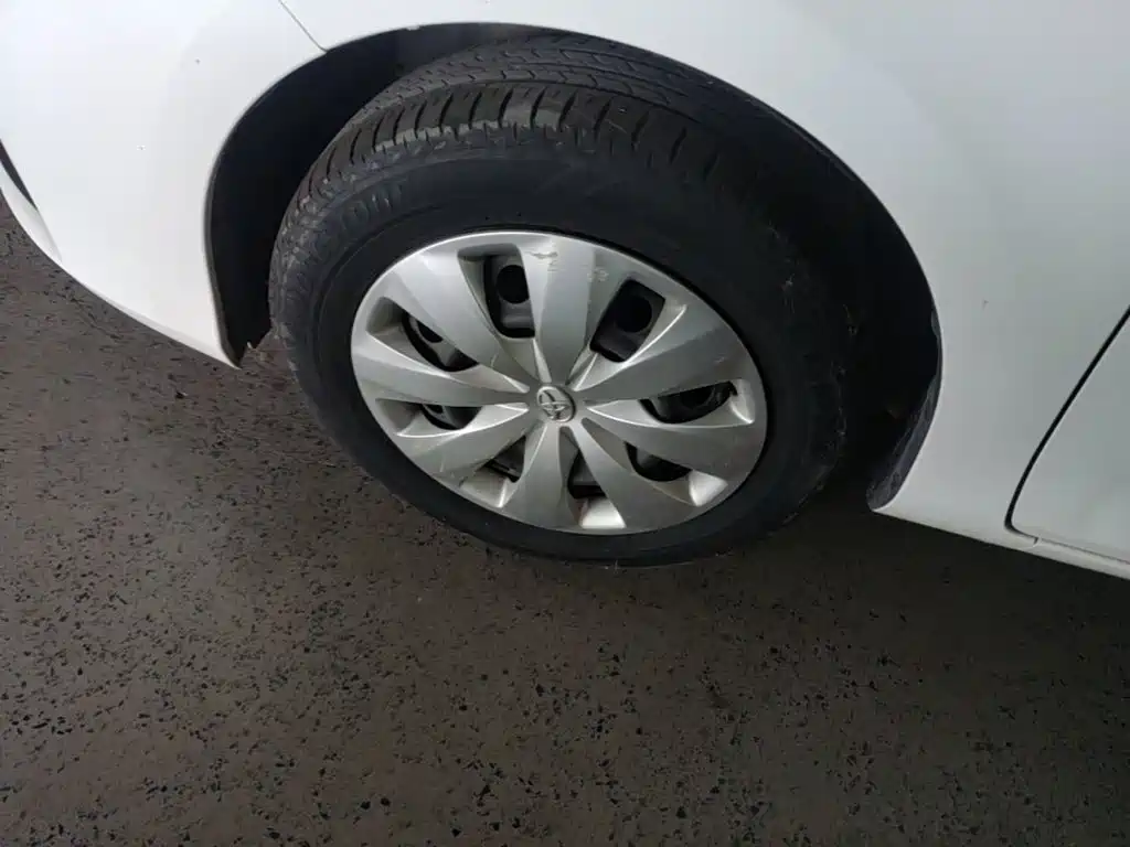 Toyota Yaris L — миниатюра 23