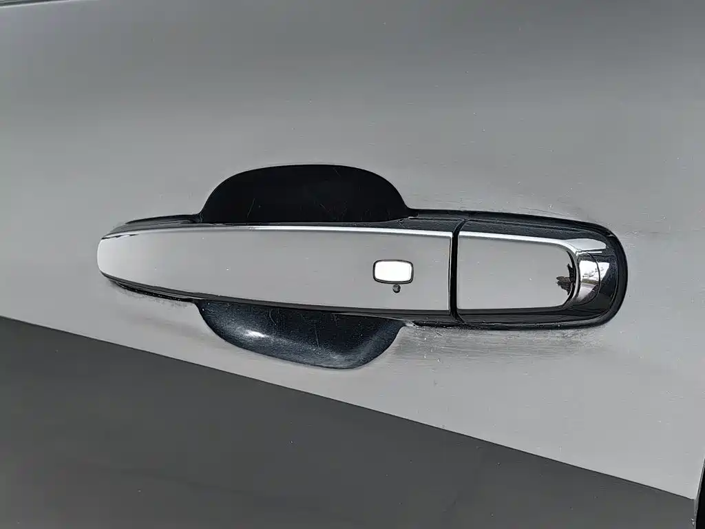 Chevrolet Malibu XL — миниатюра 18