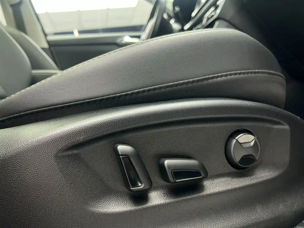 Volkswagen Tharu 2022 280TSI Luxury