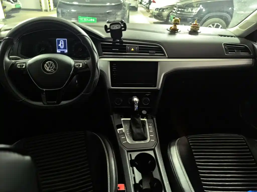 Volkswagen Lamando — миниатюра 5