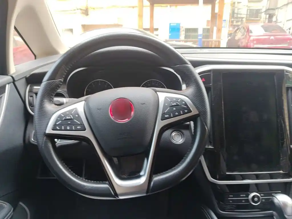 BYD MAX — миниатюра 6