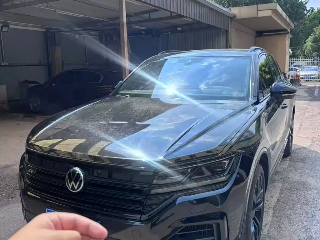Volkswagen Touareg — миниатюра 2