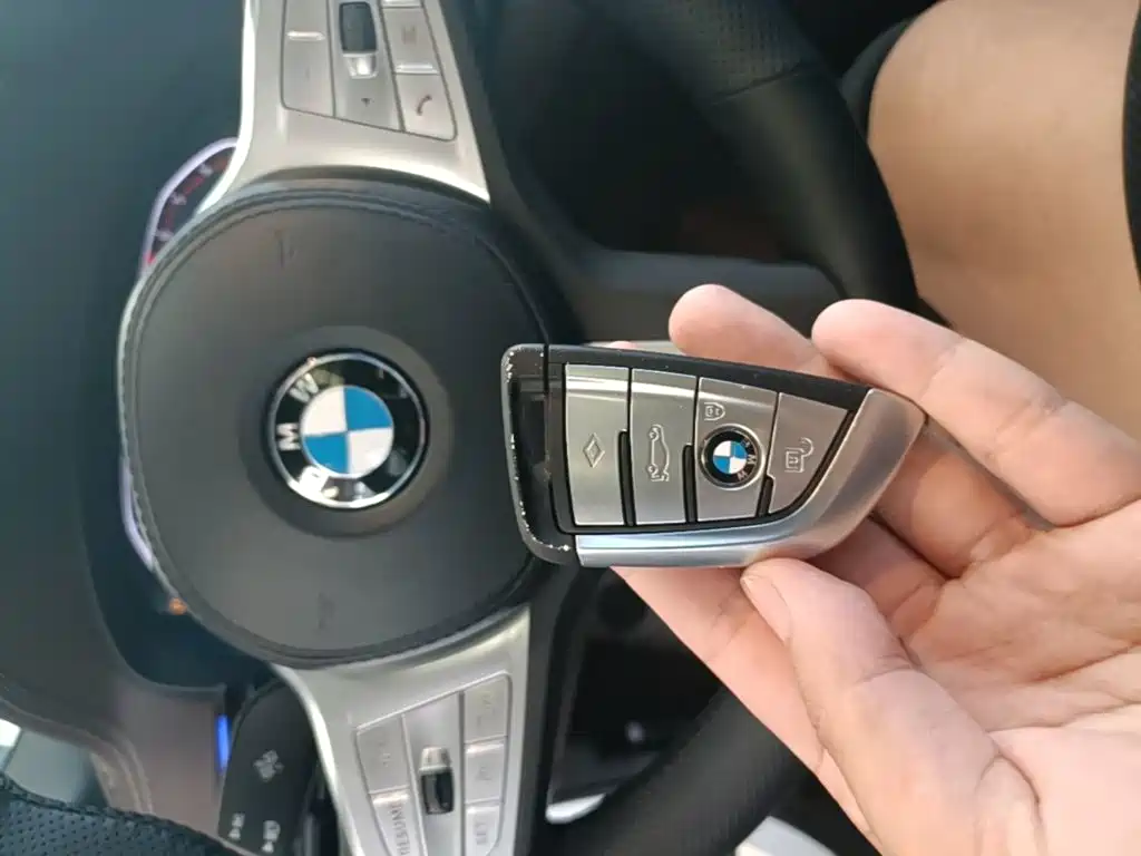 BMW 5 Series — миниатюра 9