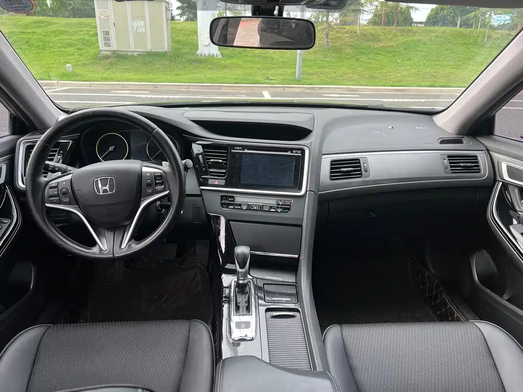Honda Spirior — миниатюра 5