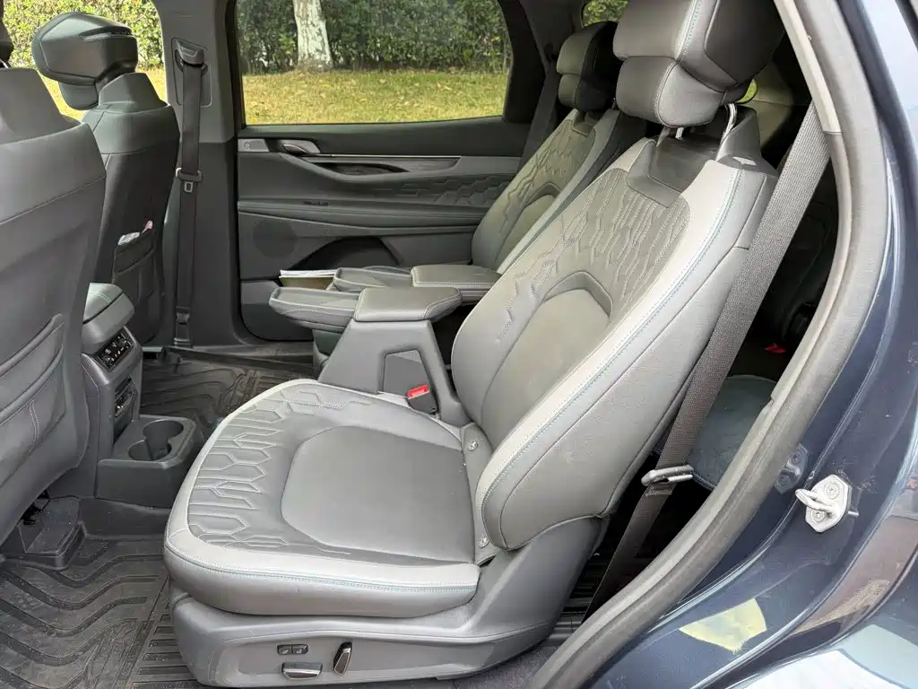 Ford Edge — миниатюра 12