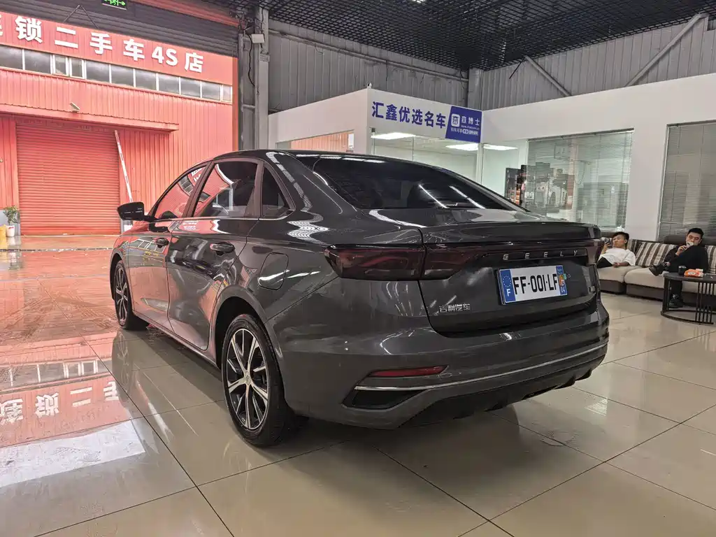 Geely Emgrand — миниатюра 7