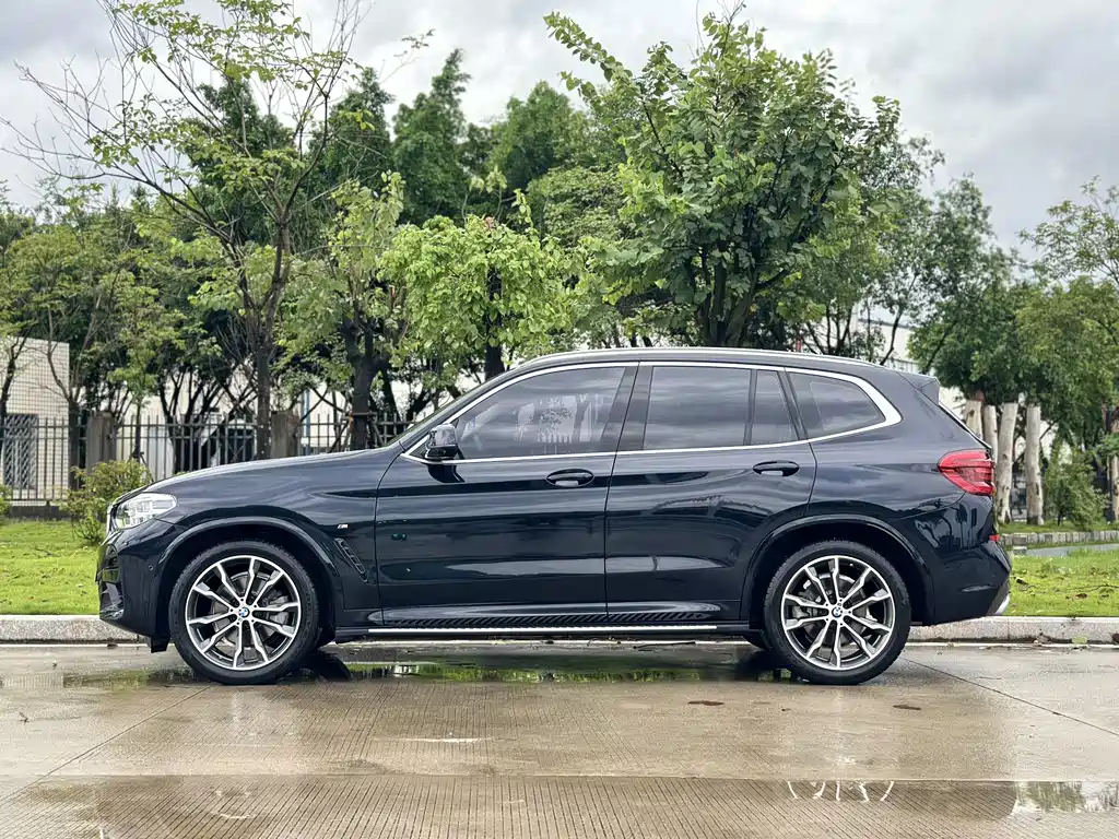 BMW X3 — миниатюра 18