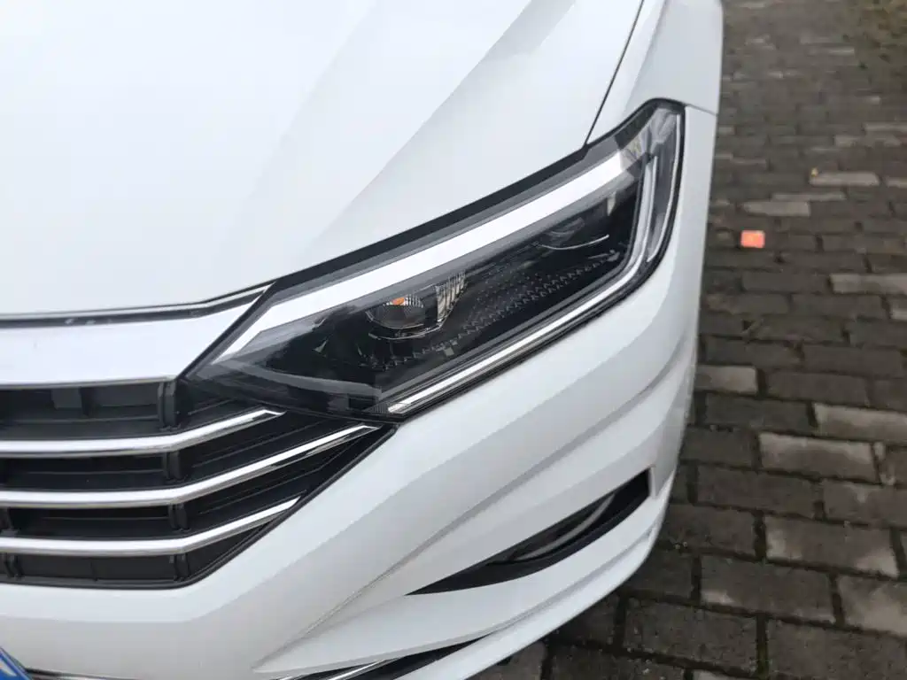 Volkswagen Sagitar — миниатюра 24