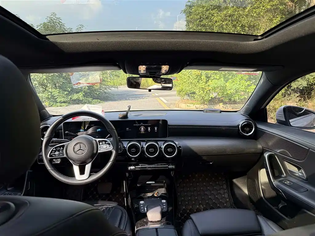 Mercedes-Benz A-Class — миниатюра 8