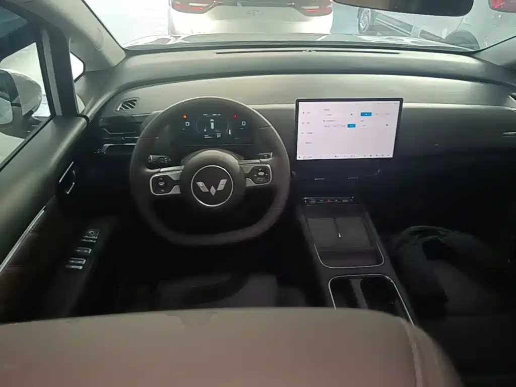 Wuling Xingguang 730 New Energy — миниатюра 10