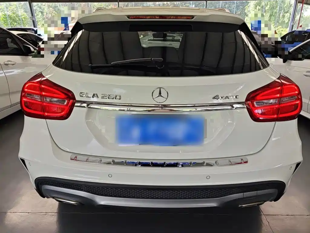 Mercedes-Benz GLA (Import) — миниатюра 6