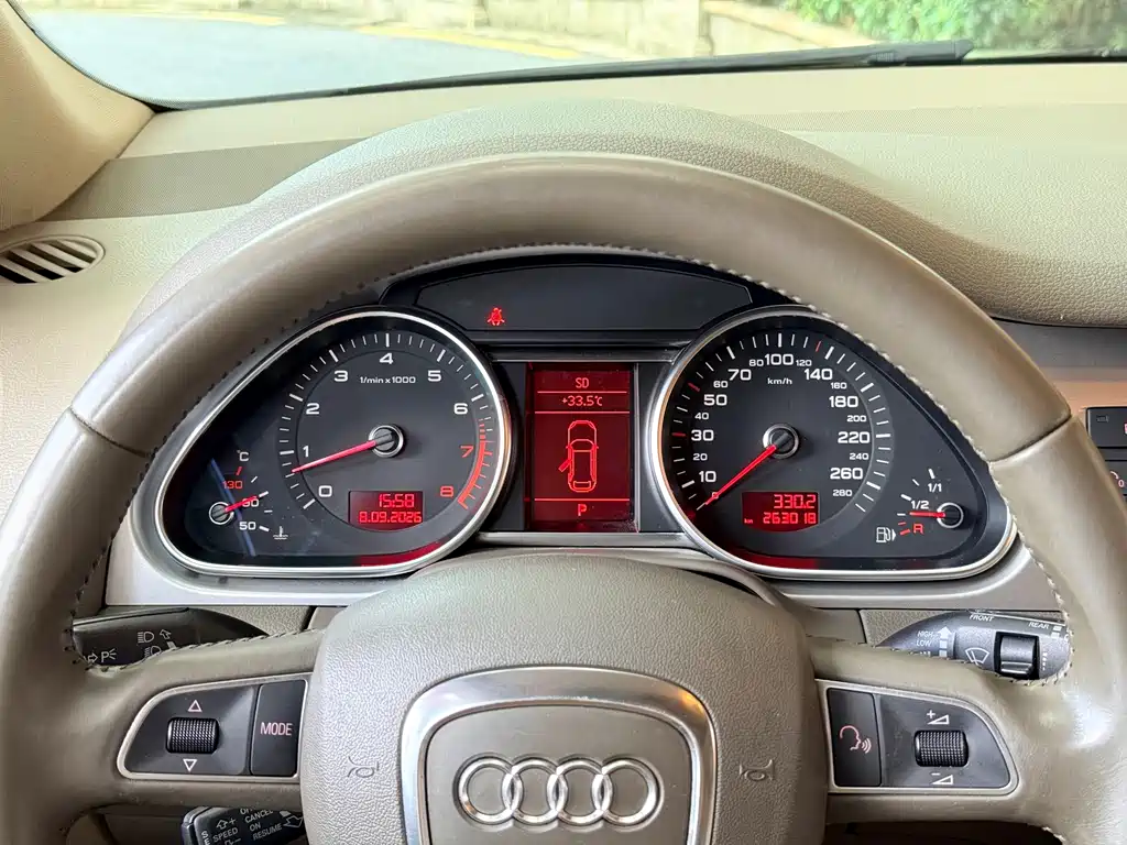 Audi Q7 — миниатюра 13