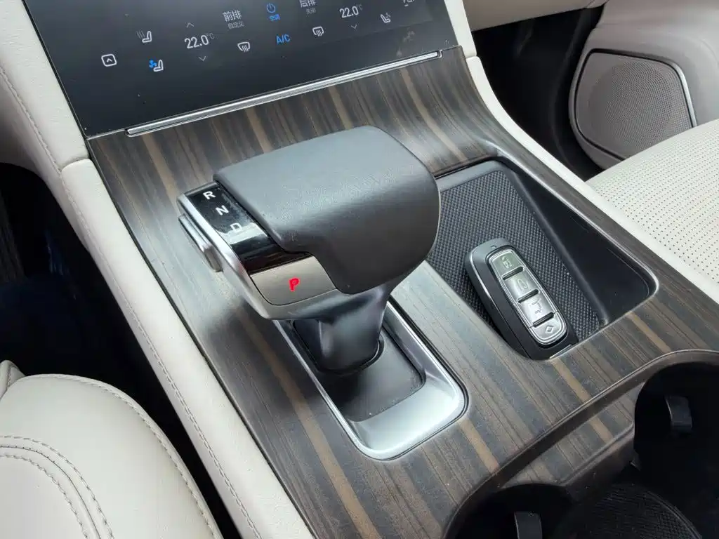 Li Auto Li ONE — миниатюра 9