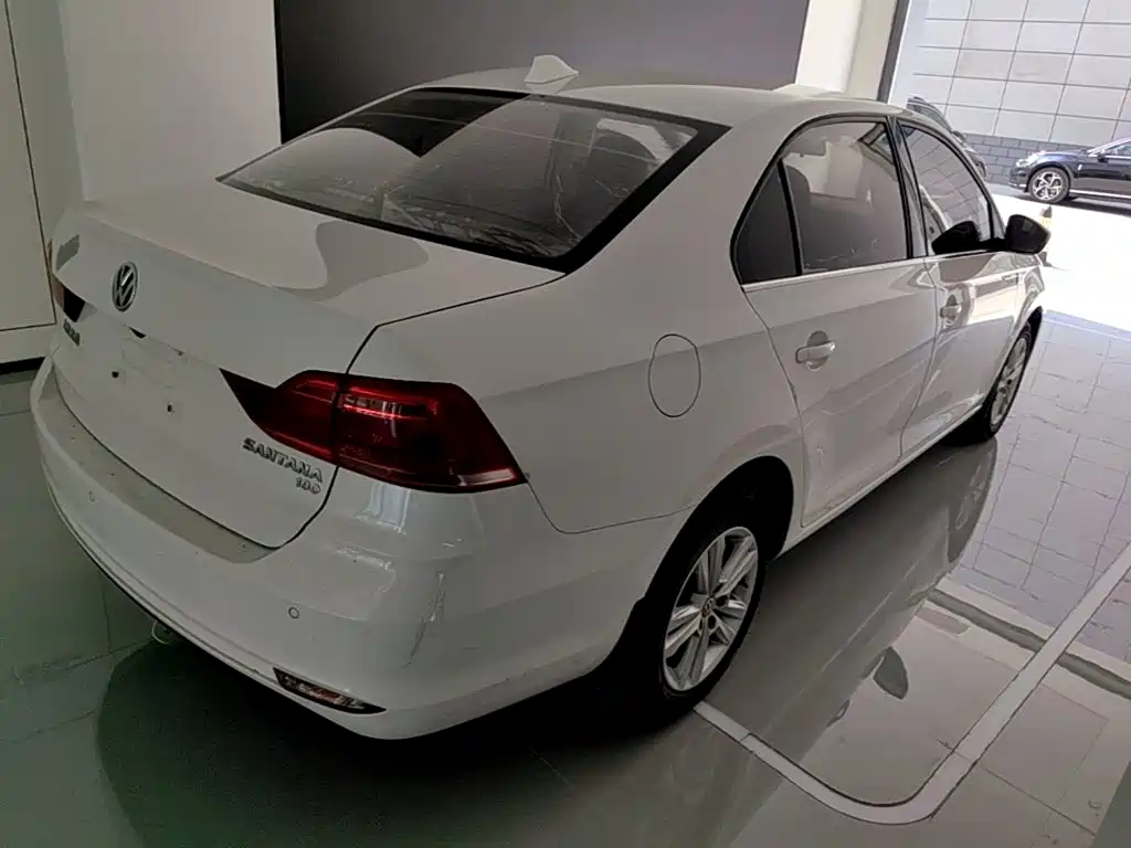Volkswagen Santana — миниатюра 7