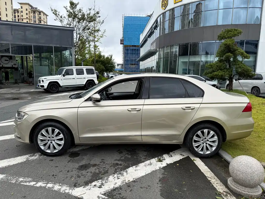 Volkswagen Bora — миниатюра 3