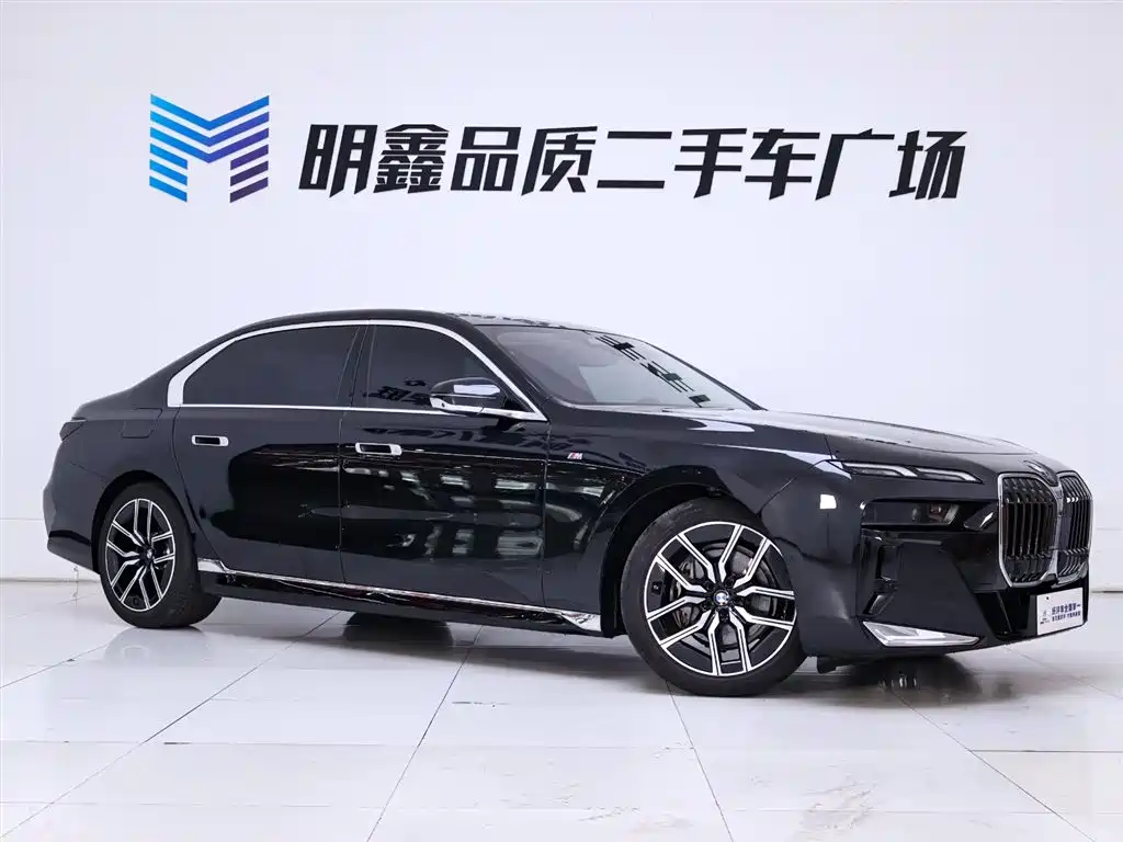 BMW 7 Series 7 2023 735Li M Sport