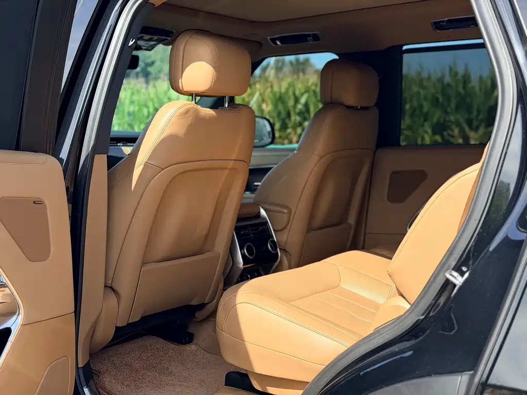 Land Rover Range Rover — миниатюра 18