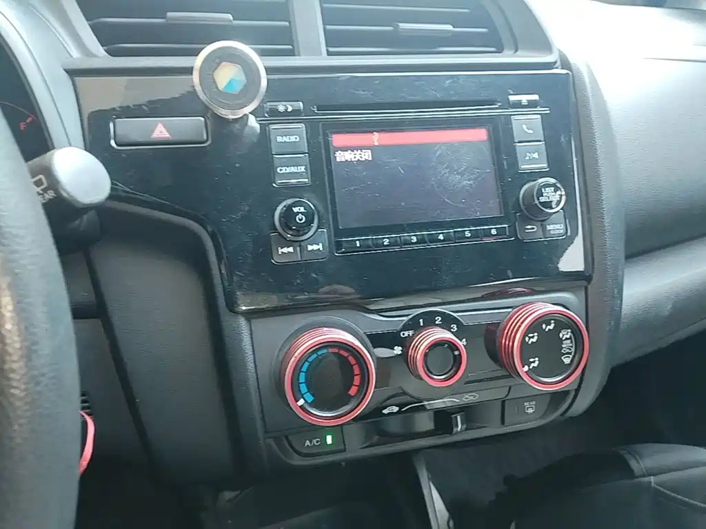 Honda Fit — миниатюра 13