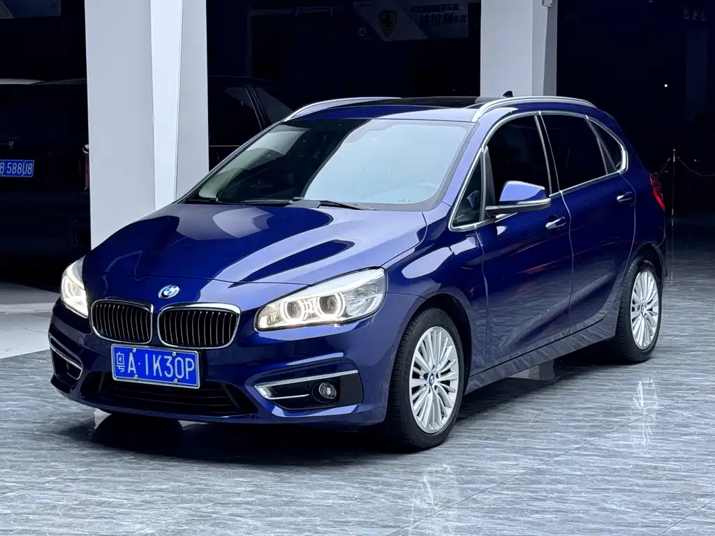 BMW 2 Series Active Tourer (Import)