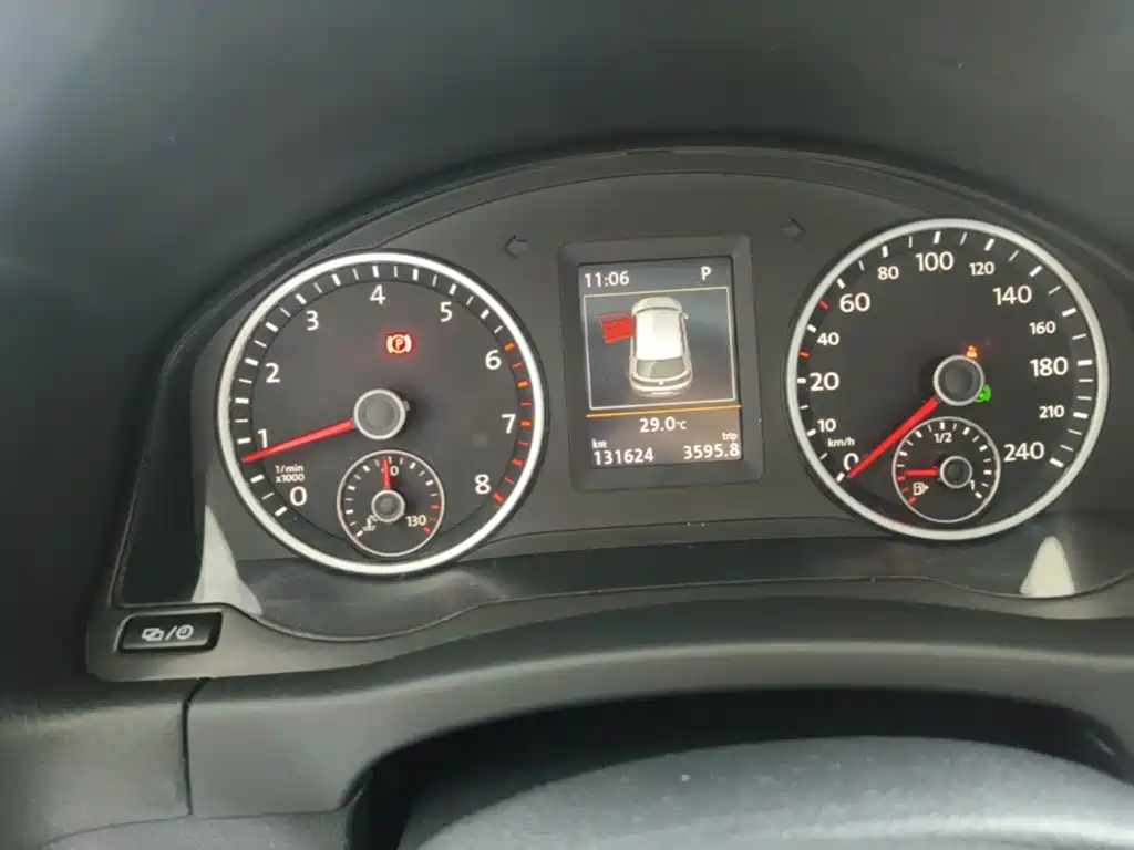 Volkswagen Tiguan — миниатюра 12