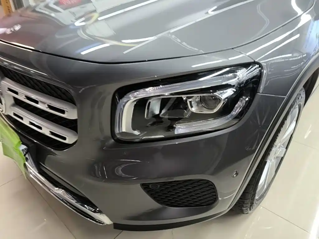 Mercedes-Benz GLB — миниатюра 24