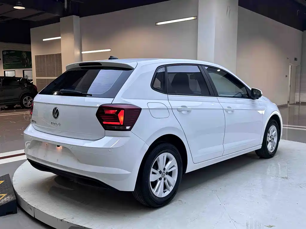 Volkswagen Polo — миниатюра 7