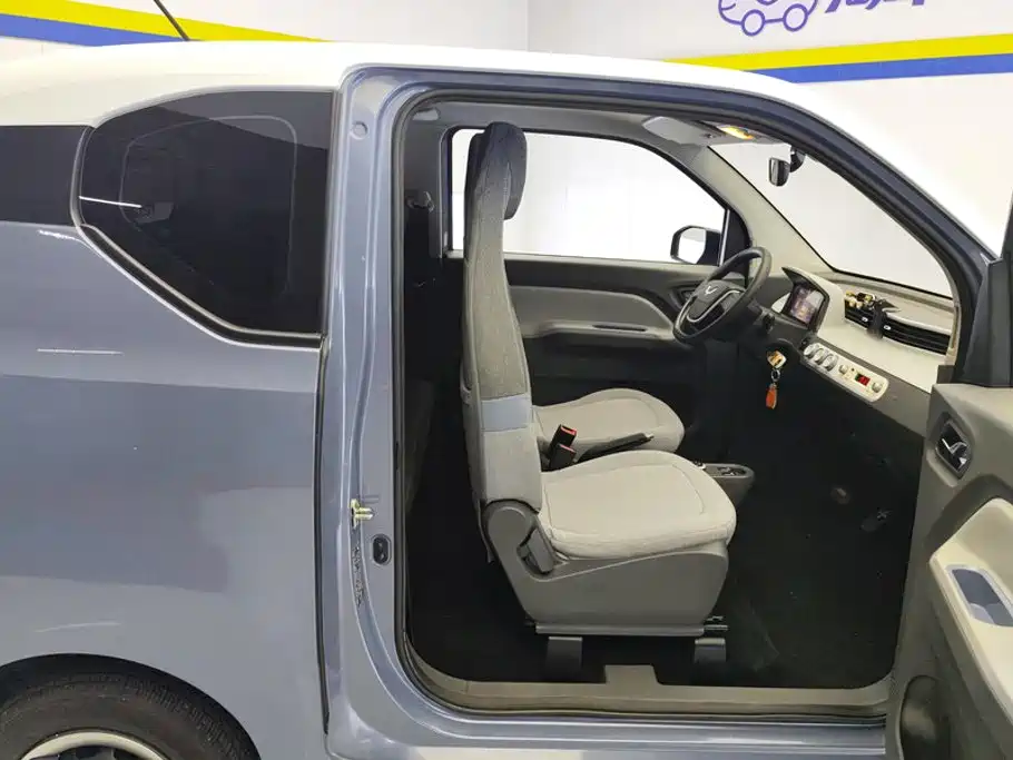 Wuling MINIEV — миниатюра 8