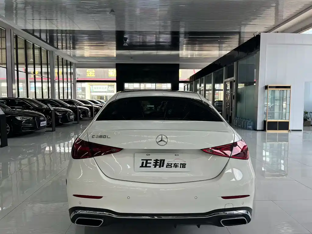 Mercedes-Benz C-Class — миниатюра 4