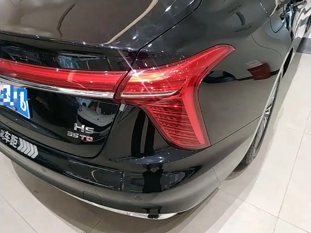 Hongqi Hongqi H5 — миниатюра 8