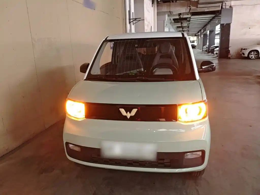 Wuling MINIEV — миниатюра 3