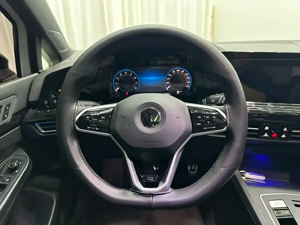 Volkswagen Golf — миниатюра 7