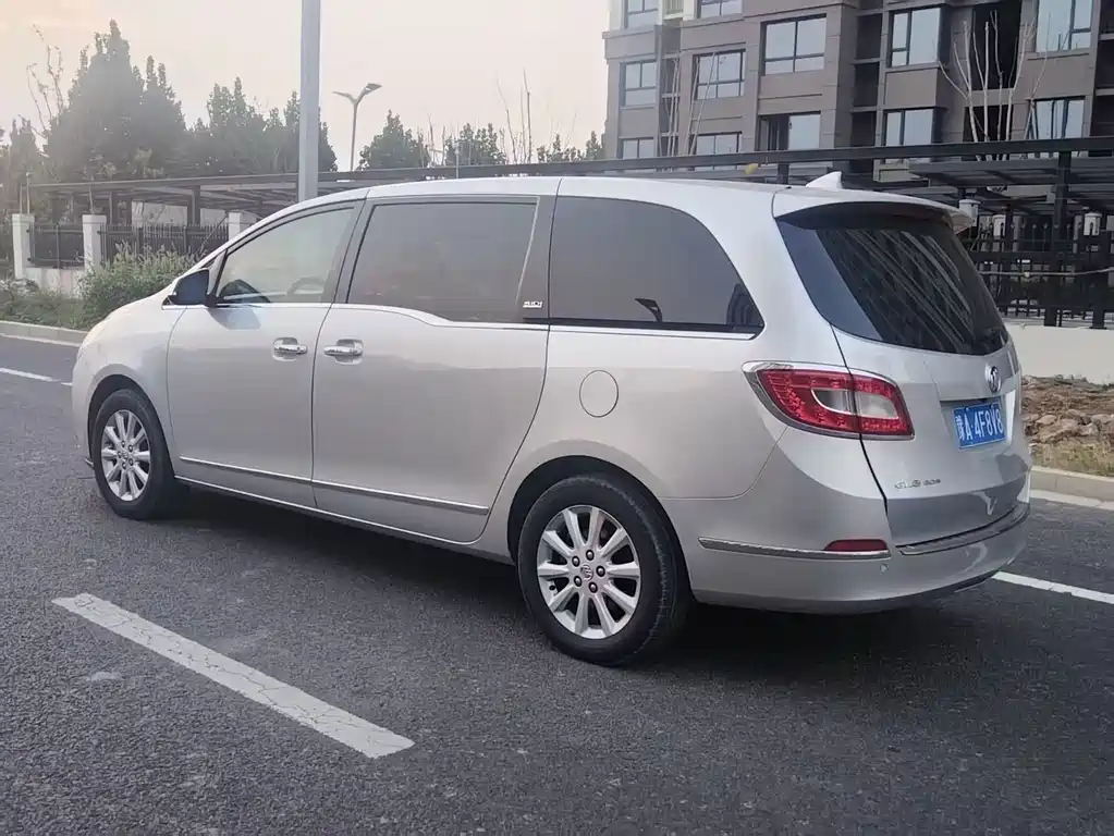 Buick GL8 — миниатюра 4