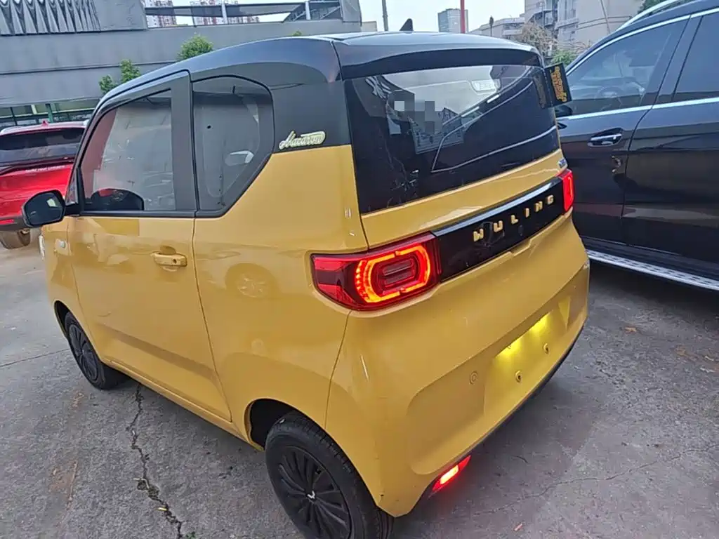 Wuling MINIEV — миниатюра 5