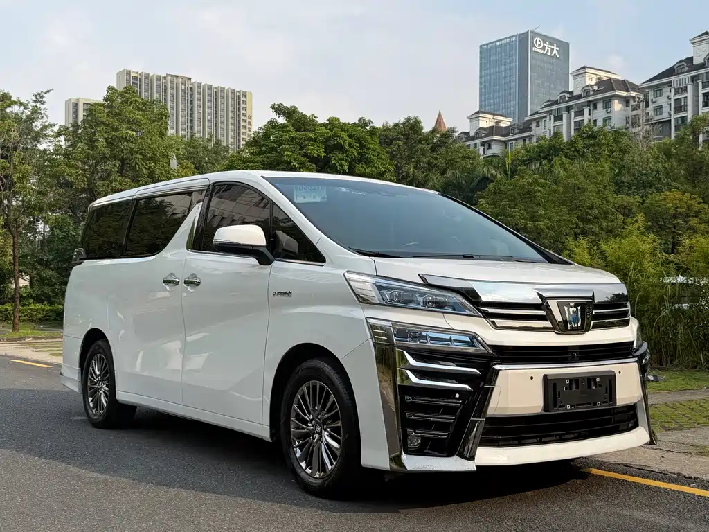 Toyota Vellfire — миниатюра 3