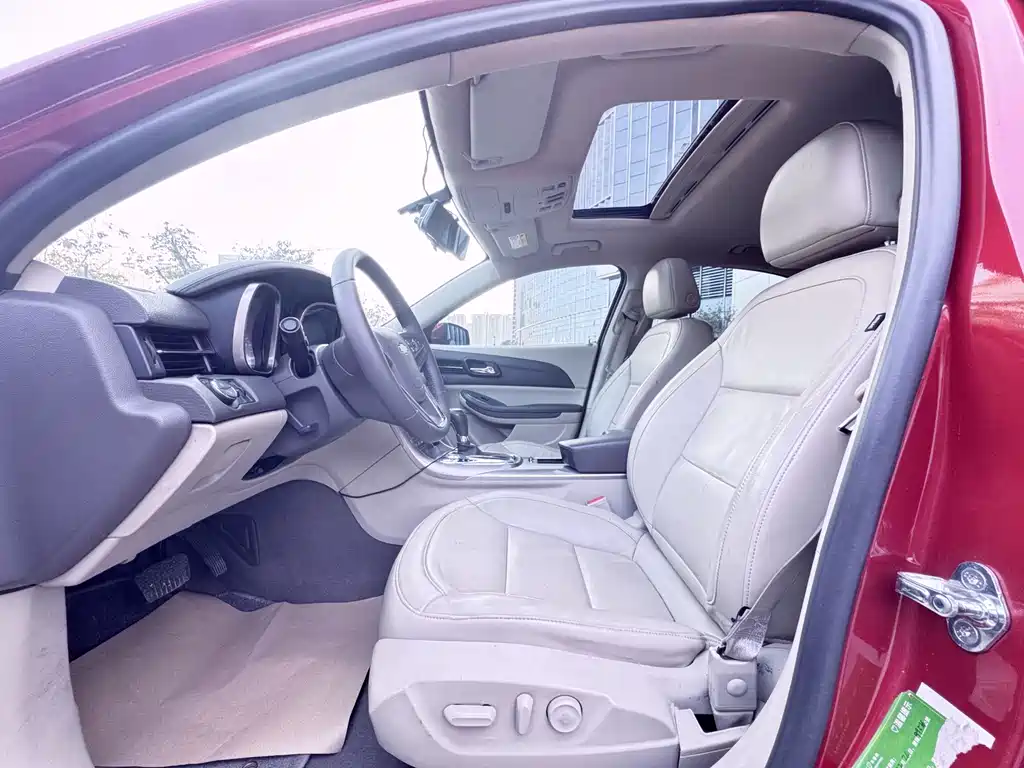 Chevrolet Malibu 2013 2.4L AT Luxury